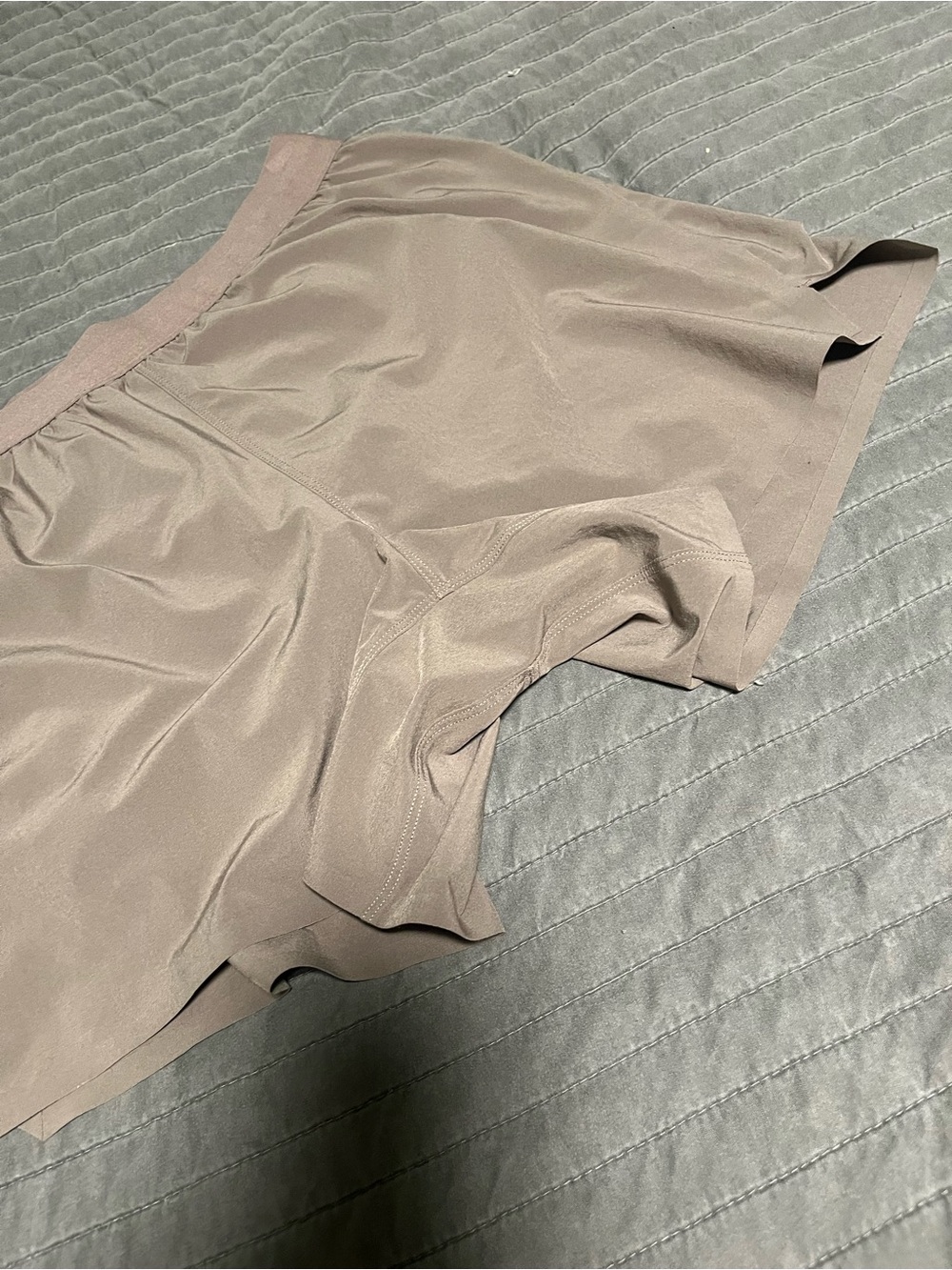all in motion mauve taupe athletic shorts - Picture 3 of 4